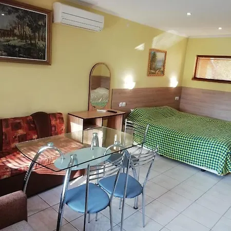 Трите Щерки * טריאבנה