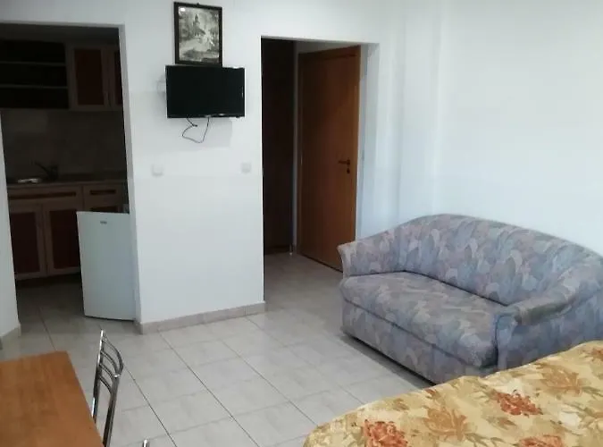 Konukevi Трите Щерки