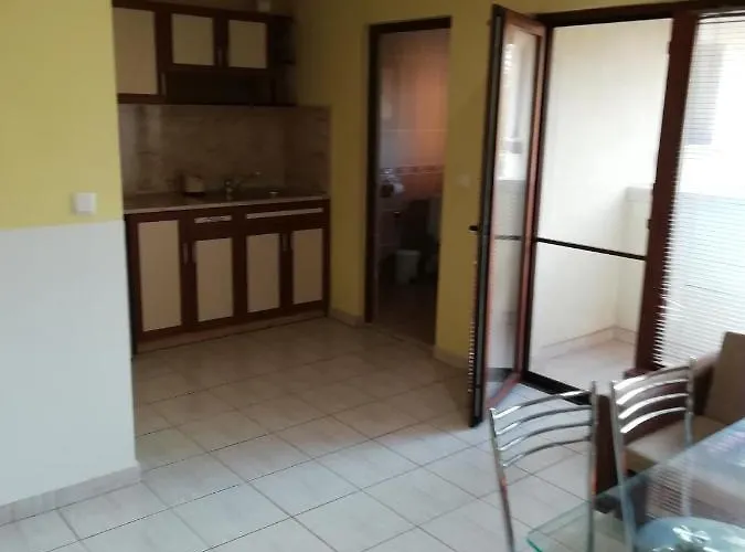 Трите Щерки *